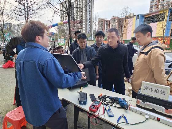 发射台清廉机关模范机关建设——深入开展“双报到双服务”活动