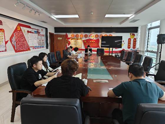 发射台各党小组组织开展深入贯彻中央八项规定精神学习教育专题研讨